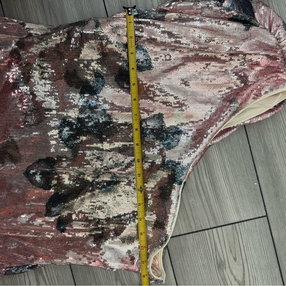 Anthropologie Porridge One-Shoulder Floral Sequin
Maxi Dress - Medium - Picture 7 of 10